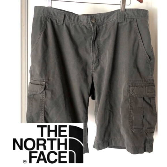 The North Face Cargo Shorts Gray size 40 - Picture 1 of 8